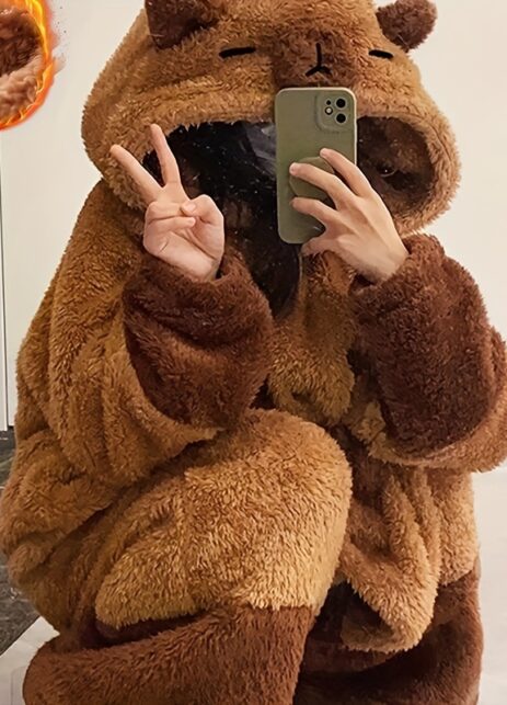 Pijama completo con capucha de Capybaras