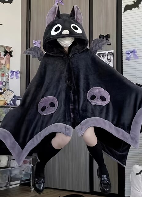 Capa para el frío con capucha - Diseño kawaii de murcielagos